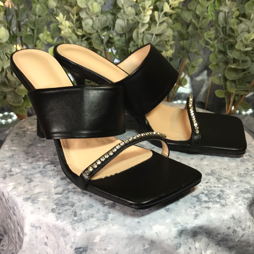 Women’s Size 9/10 Black Dressy One Band Sandals 4” Heels w/Crystal Toe Band,NEW!